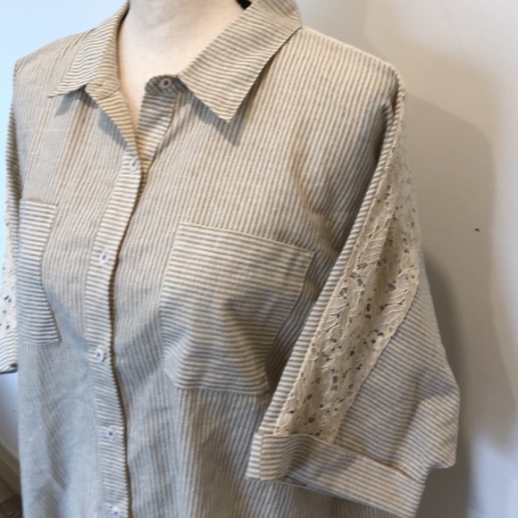 Umgee striped shirt beige with lace pattern SZ  L button down - Picture 2 of 10